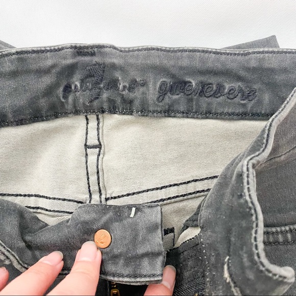 COPY - 7 For All Mankind Mid Rise Gwenevere Grey Jeans 25 - Picture 6 of 7